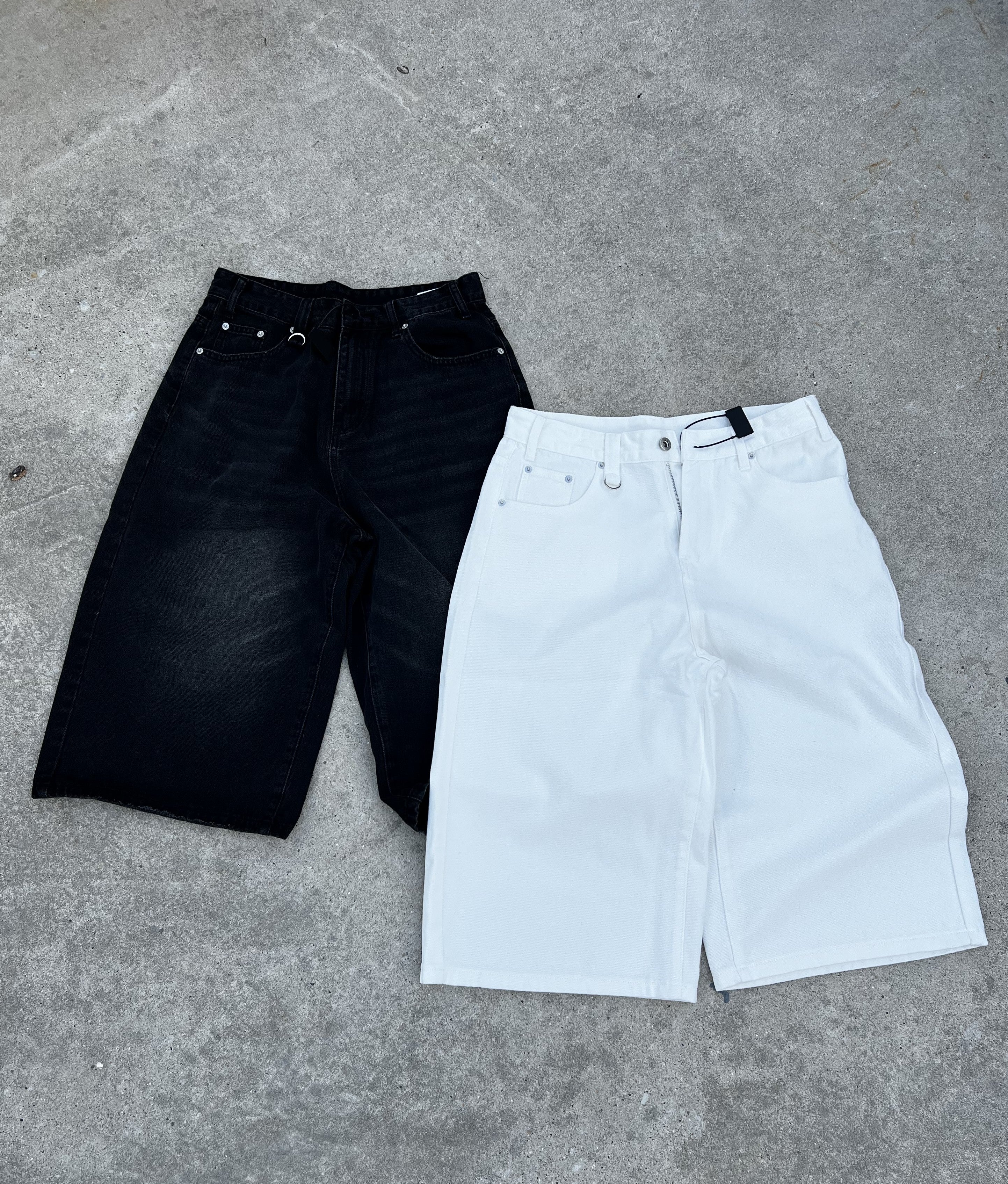Essence Core Baggy Shorts